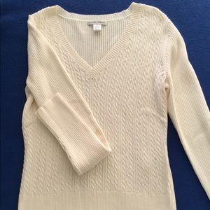 CASUAL CORNER SWEATER